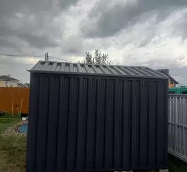 Хозблок для садового инвентаря в графитовом цвете в дер. Серково, г.о. Щелково, МО