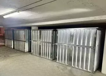 10 боксов для хранения различных вещей на парковке в цинковом цвете в г. Москва