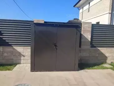 Террасный шкаф в серо-коричневом цвете в дер. Данилово, г.о. Пушкино, МО